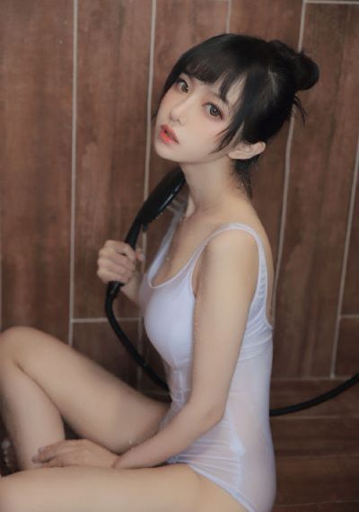 五月狠狠激综合美女久久_HD免费观看